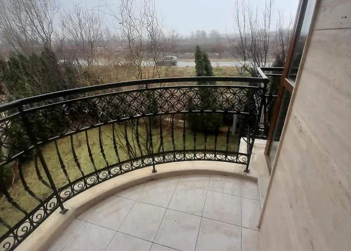 2 Harmony Komplex Apartamento